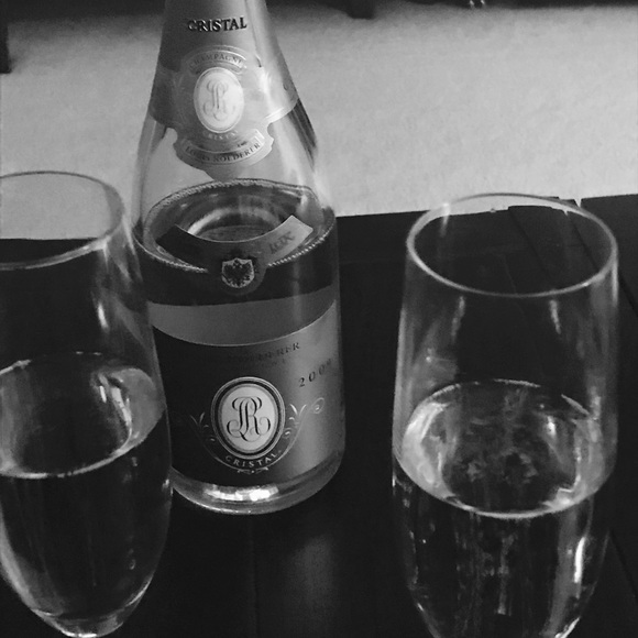 Meet your Posher - Picture 3 of 4